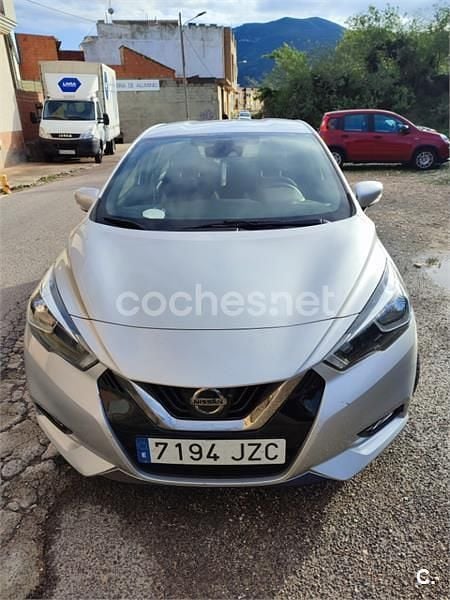 Usado Nissan Micra Acenta 90 HP (66 kW) 2017 Cinzento Citadino