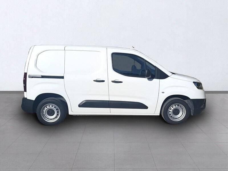 Begagnad Toyota Proace City City 100 HK (73 kW) 2021 Vit Minibuss