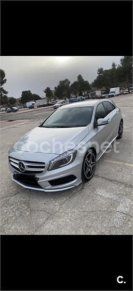 Usado Mercedes CLA200 Shooting Brake AMG line 136 CV (100 kW) 2015 Gris / plata Familiar