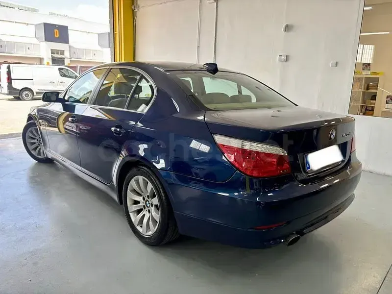 Usado BMW 520 Sport Line 177 CV (130 kW) 2008 Azul Berlina