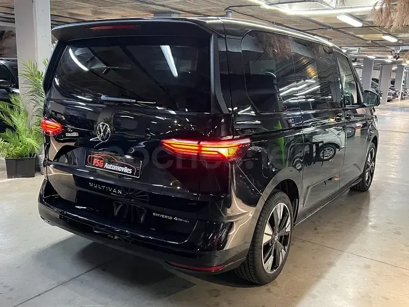 Usado VW Multivan 245 CV (180 kW) 2025 Negro Monovolumen