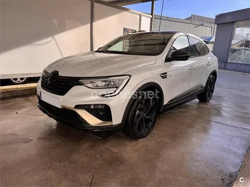Usado Renault Arkana Engineered 145 CV (106 kW) 2023 Blanco SUV