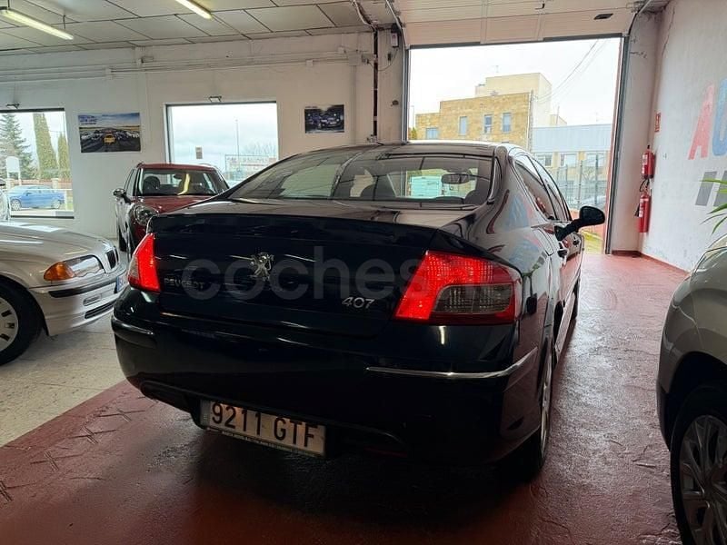 Usado Peugeot 407 Sport 140 CV (102 kW) 2010 Azul Berlina