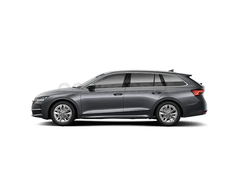 Usado Skoda Octavia 150 CV (110 kW) 2025 Gris / plata Berlina
