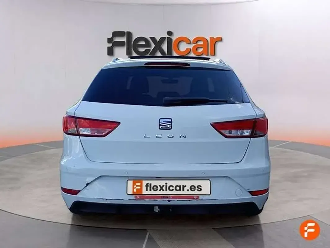 Käytetty Seat Leon 110 HP (80 kW) 2017 Valkoinen Farmari