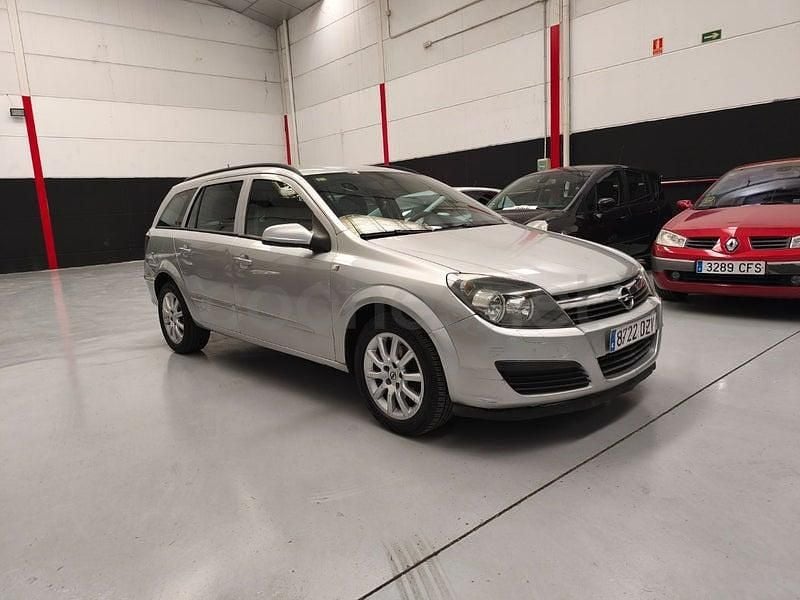 Usado Opel Astra Enjoy 100 CV (73 kW) 2006 Gris / plata Familiar