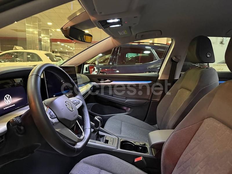 Usado VW Golf VIII 116 CV (85 kW) 2025 Blanco Berlina