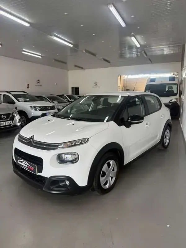 Usado Citroën C3 Feel 99 CV (72 kW) 2018 Blanco Utilitario