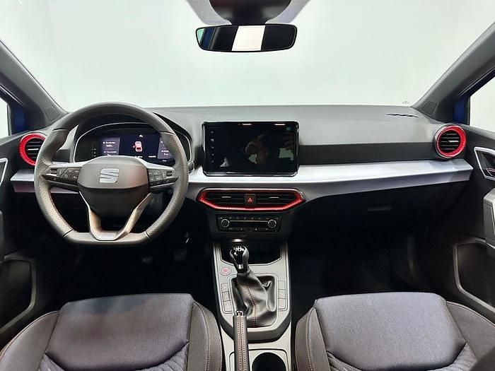 Usado Seat Ibiza FR 116 CV (85 kW) 2025 Azul Utilitario