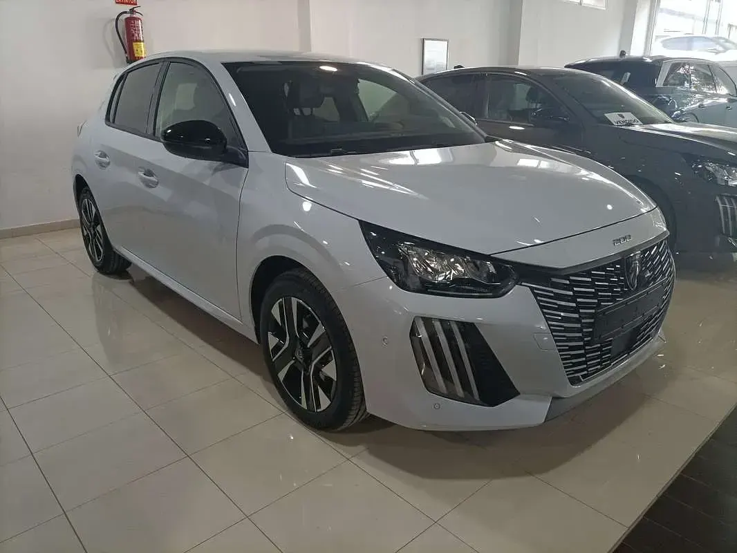 Nuevo Peugeot 208 Allure 110 CV (80 kW) 2026 Blanco Utilitario