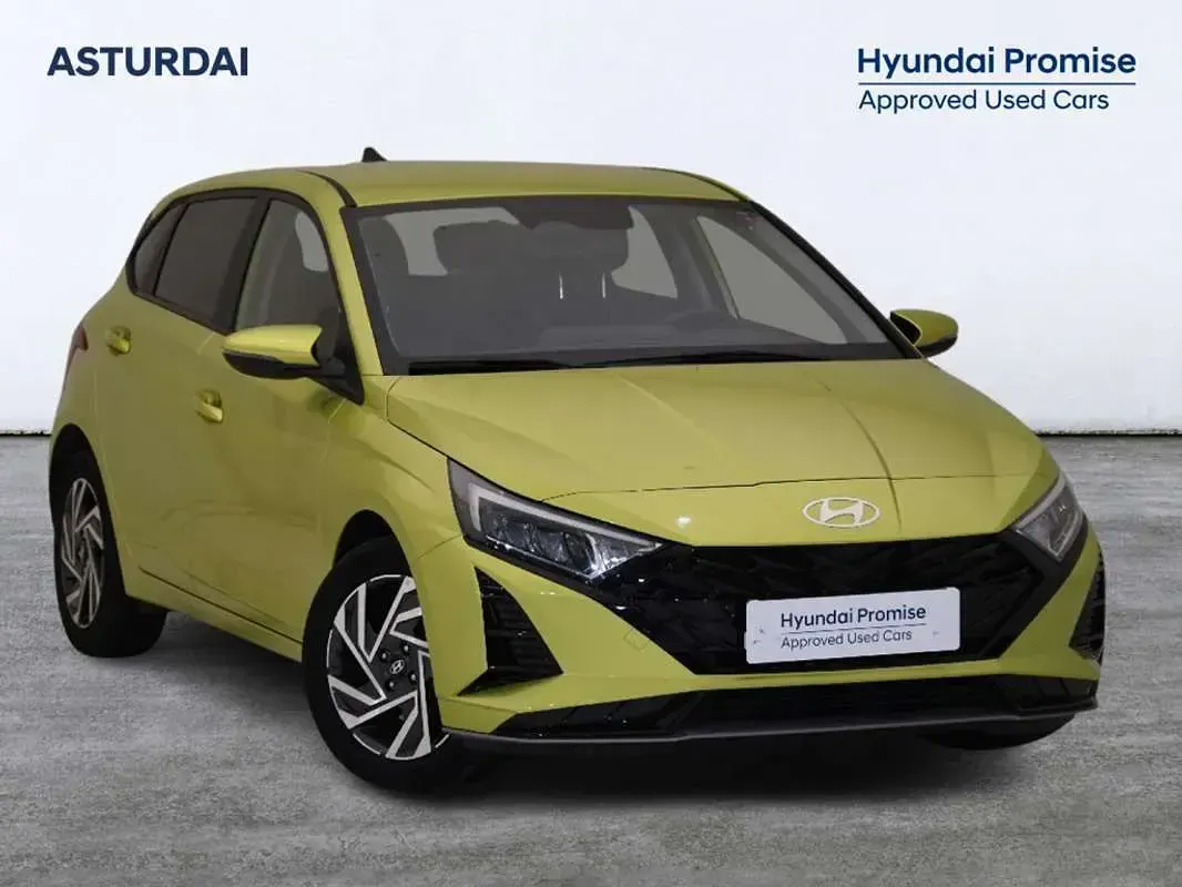 Usado Hyundai i20 101 CV (74 kW) 2025 Verde Utilitario