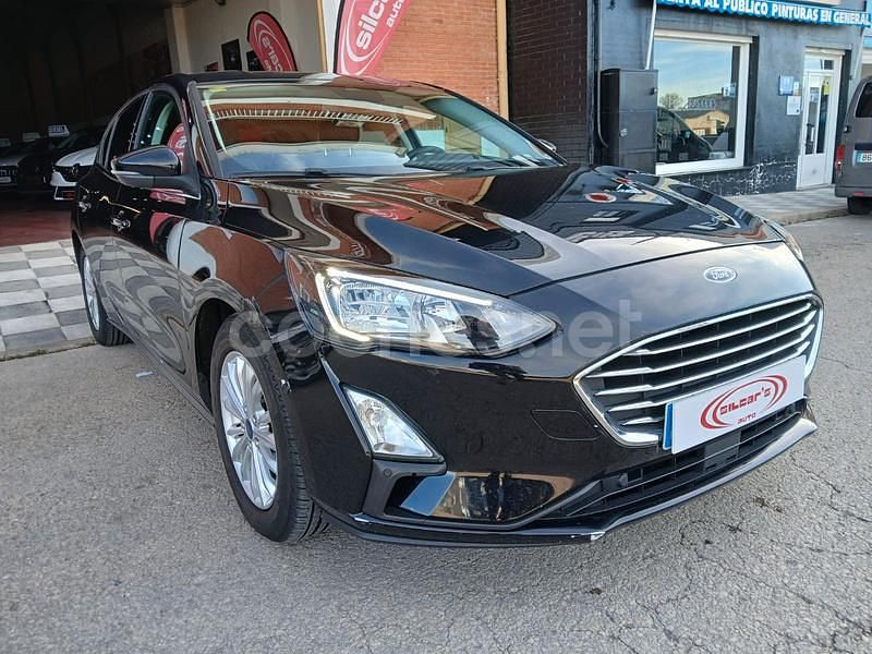 Usado Ford Focus Titanium 120 CV (88 kW) 2021 Negro Berlina