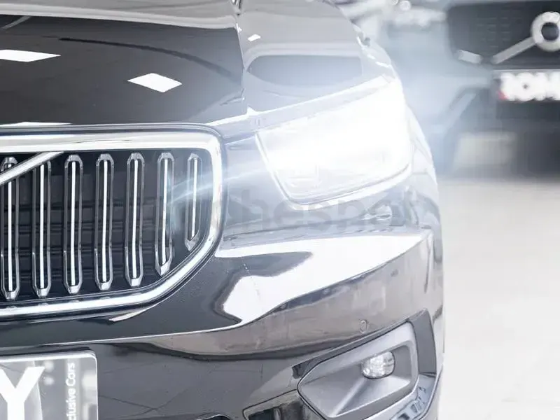 Usado Volvo XC40 Inscription 129 CV (94 kW) 2021 Negro SUV