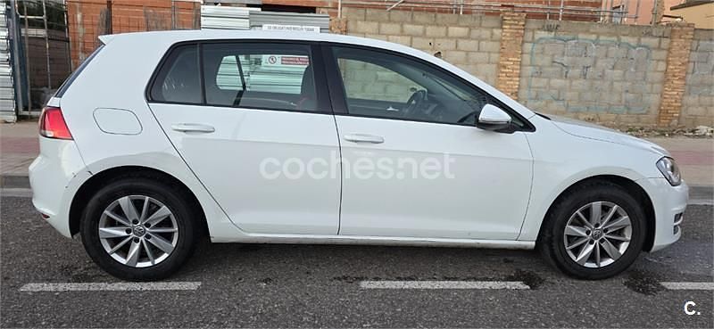 Usado VW Golf Edition 105 CV (77 kW) 2013 Blanco Berlina