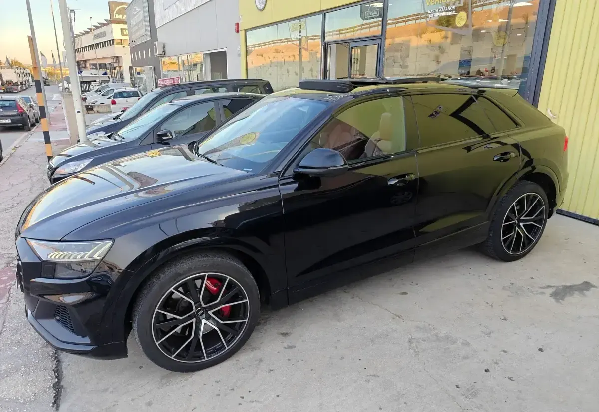 Usado Audi SQ8 435 CV (319 kW) 2020 Negro SUV