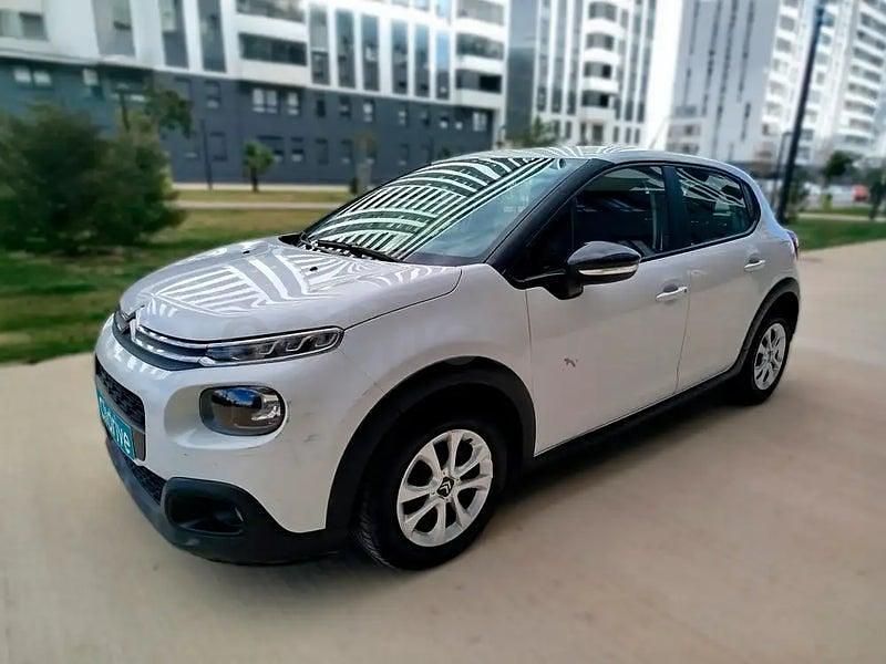 Usado Citroën C3 Feel 102 CV (75 kW) 2019 Blanco Utilitario