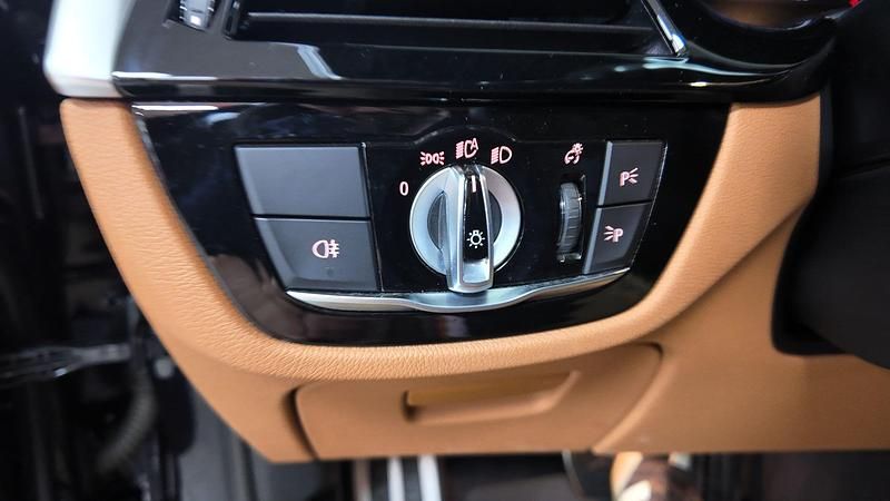 Usado BMW 545e M Sport 394 CV (289 kW) 2022 Azul Berlina