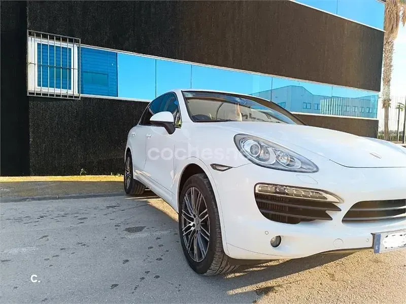 Usado Porsche Cayenne 240 CV (176 kW) 2012 Blanco SUV