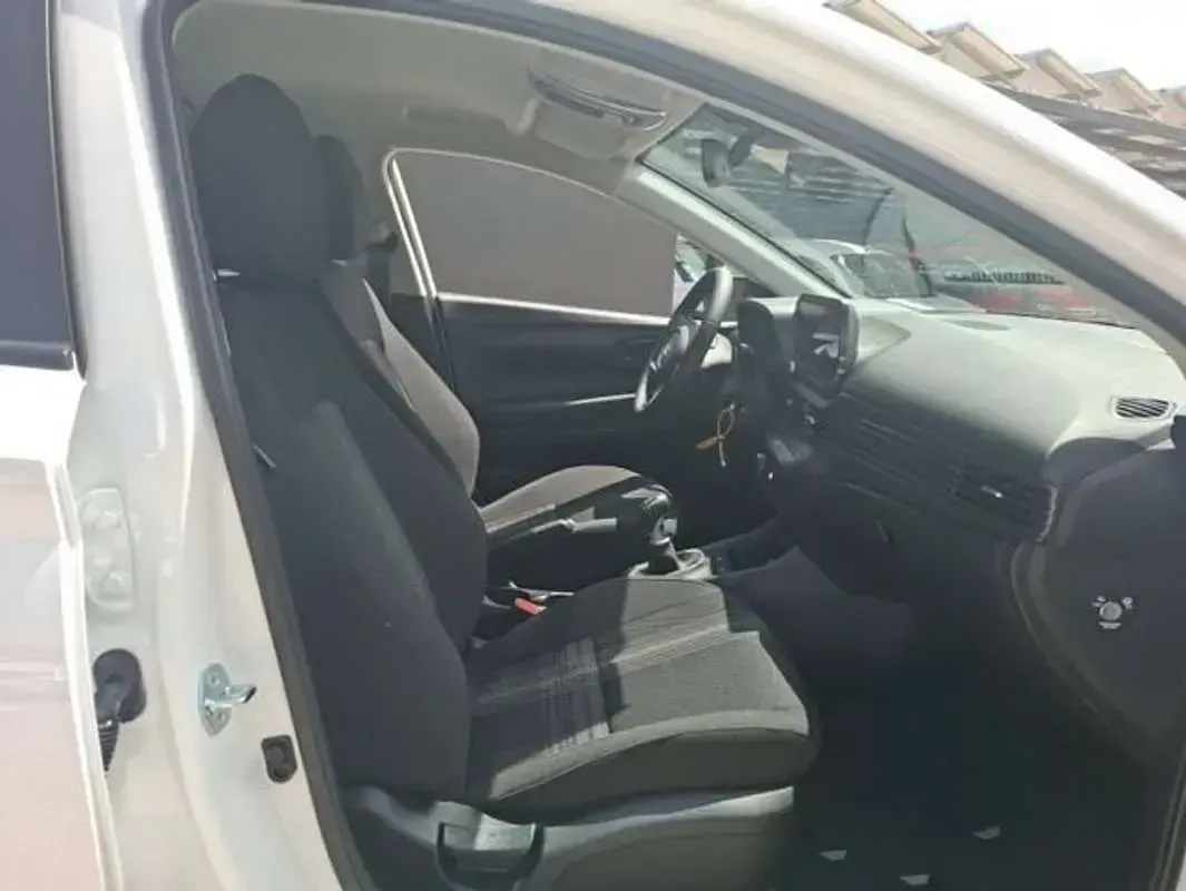 Nuevo Hyundai i20 90 CV (66 kW) 2026 Blanco Utilitario