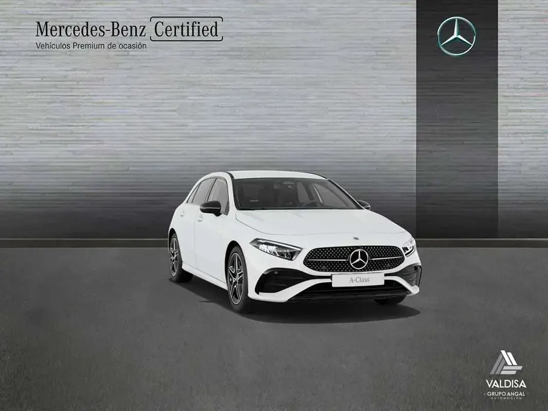 Usado Mercedes A180 136 CV (100 kW) 2023 Berlina