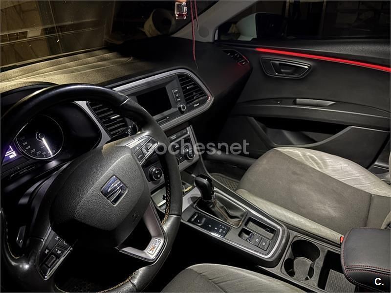 Usado Seat Leon X-Perience 4Drive 150 CV (110 kW) 2018 Blanco Familiar