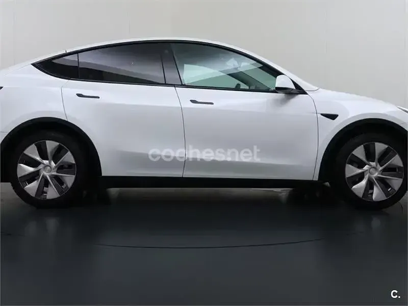Usado Tesla Model Y RWD 219 kW (299 CV) 2023 Eléctrico SUV