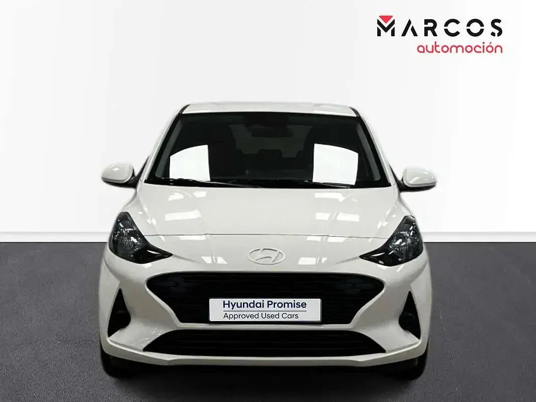 Usado Hyundai i10 64 CV (47 kW) 2025 Blanco Utilitario