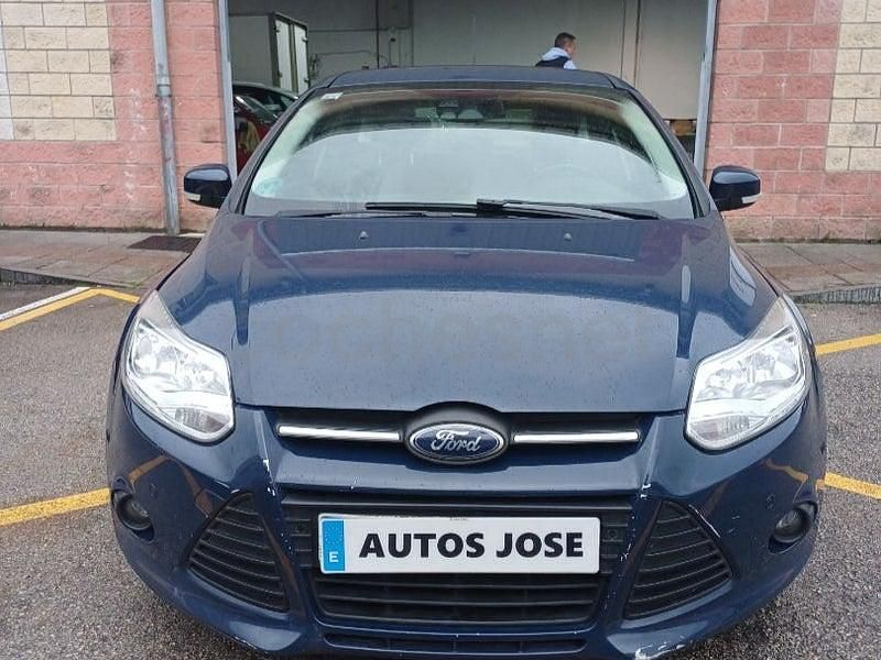 Usado Ford Focus Titanium 125 CV (91 kW) 2014 Azul Berlina