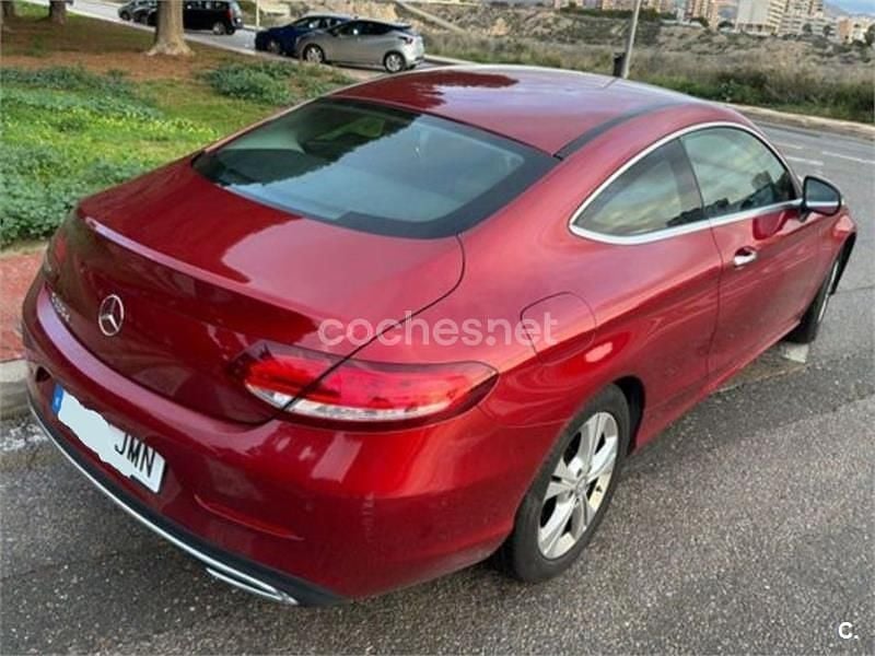 Usado Mercedes C220 170 CV (125 kW) 2017 Rojo Coupe