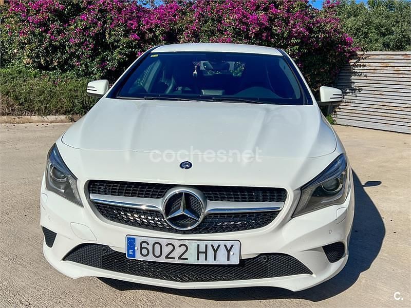 Blanco Usado 2014 Mercedes CLA220 AMG line Berlina | 18.300 € (Precio justo) - Imagen 1/4