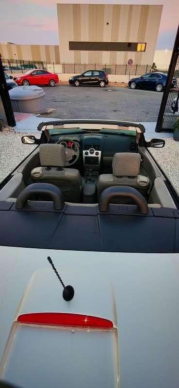 Usado Renault Mégane Cabriolet Privilege 136 CV (100 kW) 2005 Marrón Descapotable