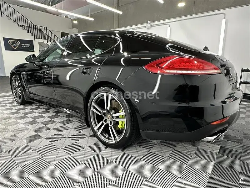 Usado Porsche Panamera 300 CV (220 kW) 2015 Negro Utilitario