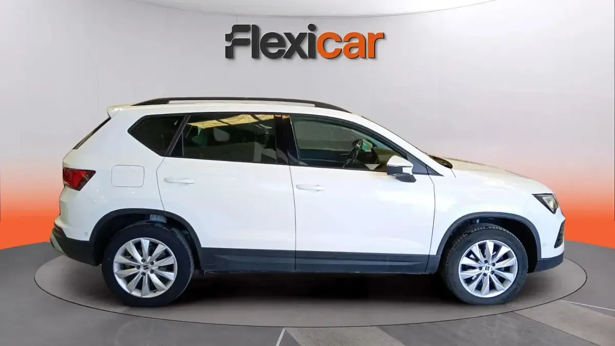 Usado Seat Ateca Style 150 CV (110 kW) 2023 Blanco SUV