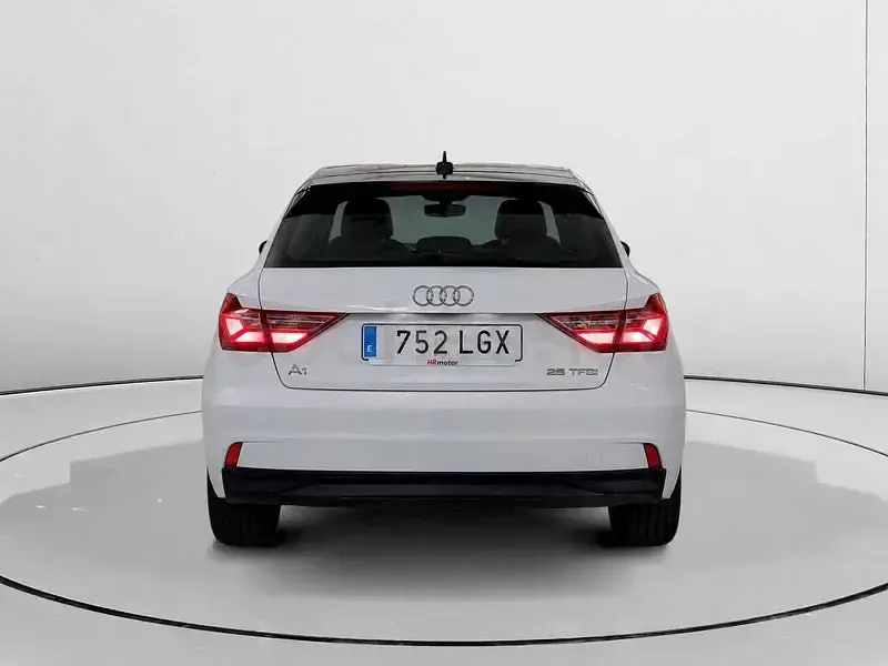 Usado Audi A1 Sportback Advanced Plus 95 CV (69 kW) 2020 Blanco Utilitario
