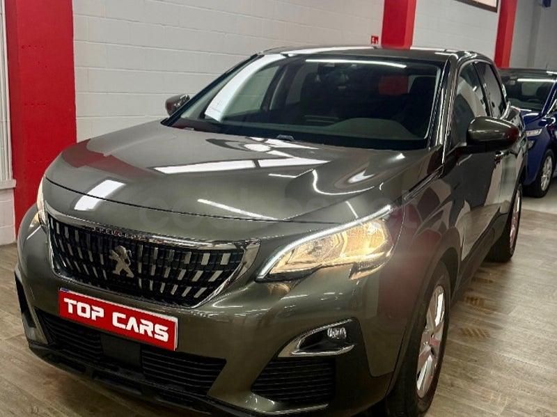 Usado Peugeot 3008 Active 130 CV (95 kW) 2018 Gris / plata SUV