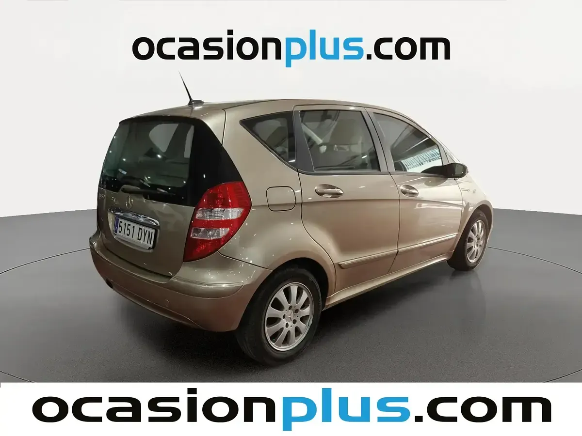Usado Mercedes A150 Elegance 95 CV (69 kW) 2006 Beige Utilitario