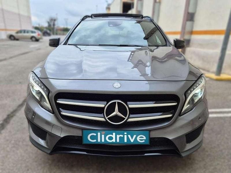 Begagnad Mercedes GLA200 AMG line 156 HK (114 kW) 2014 Grå SUV
