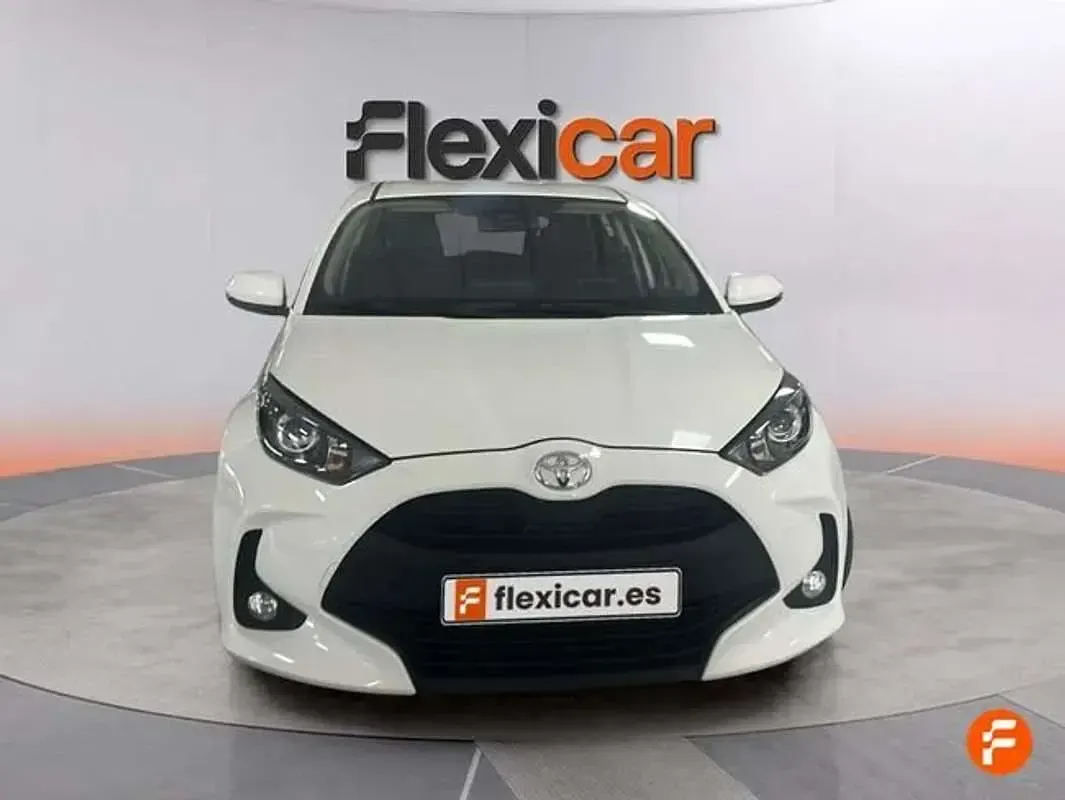 Usado Toyota Yaris Edition 125 CV (91 kW) 2023 Blanco Utilitario