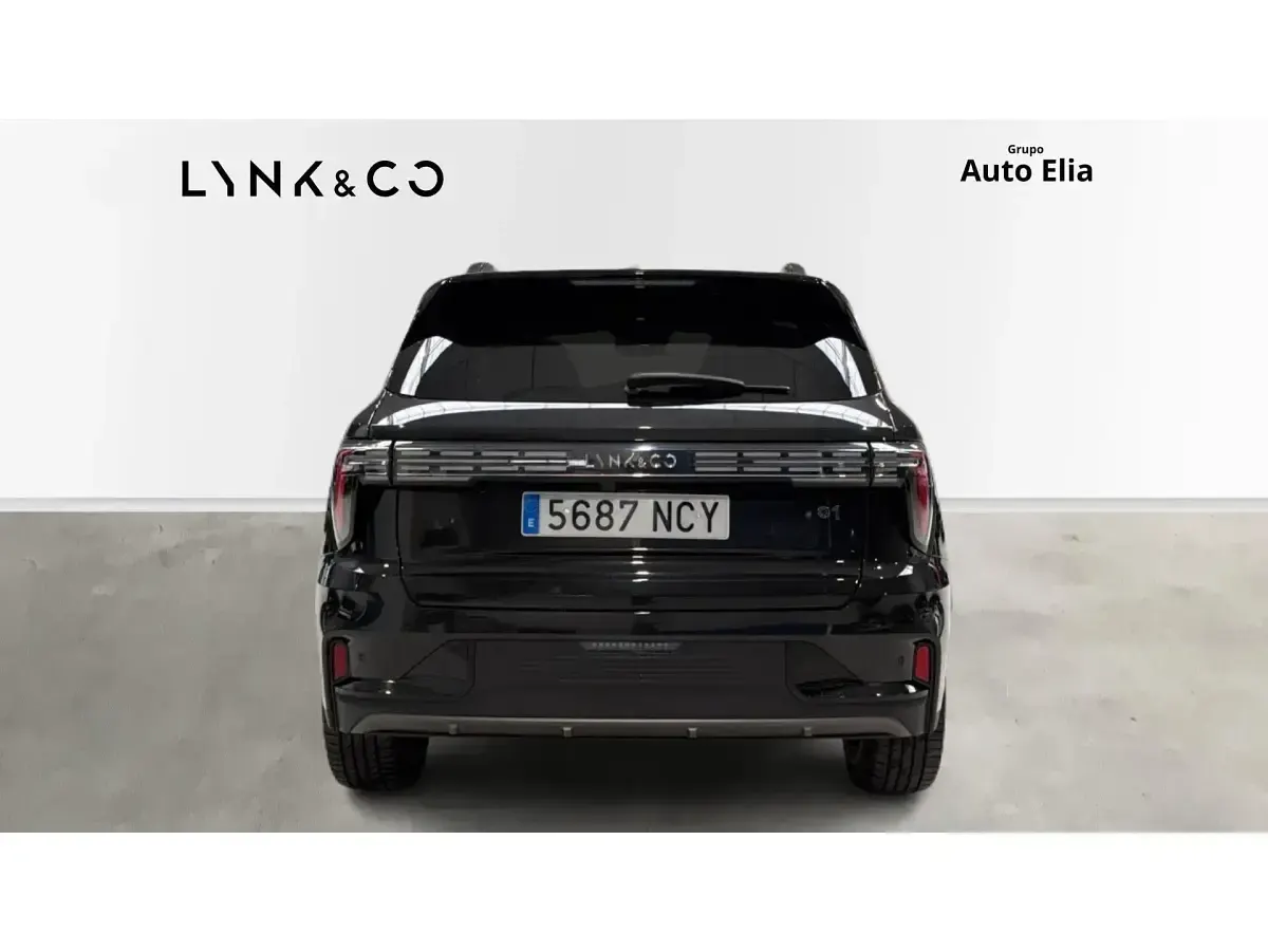 Usado Lynk & Co 01 276 CV (202 kW) 2025 Negro SUV