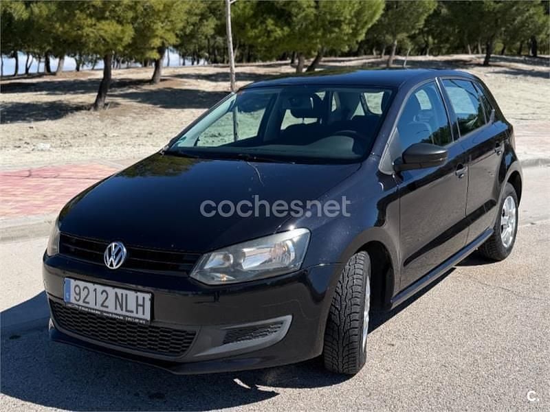 Usado VW Polo Advance 70 CV (51 kW) 2011 Negro Utilitario
