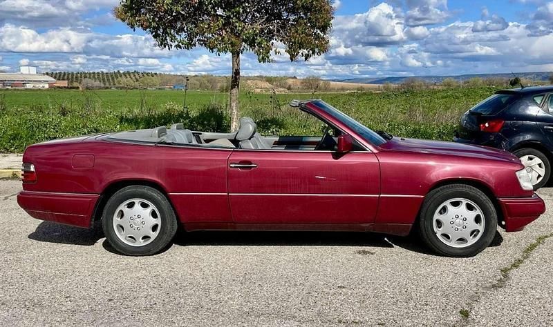 Burdeos Usado 1993 Mercedes E320 Descapotable | 14.880 € - Imagen 1/4