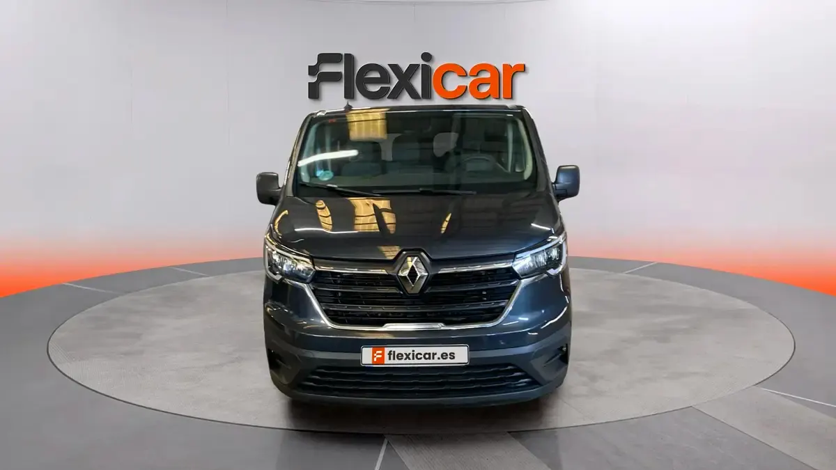 Usado Renault Trafic 150 CV (110 kW) 2023 Azul Monovolumen