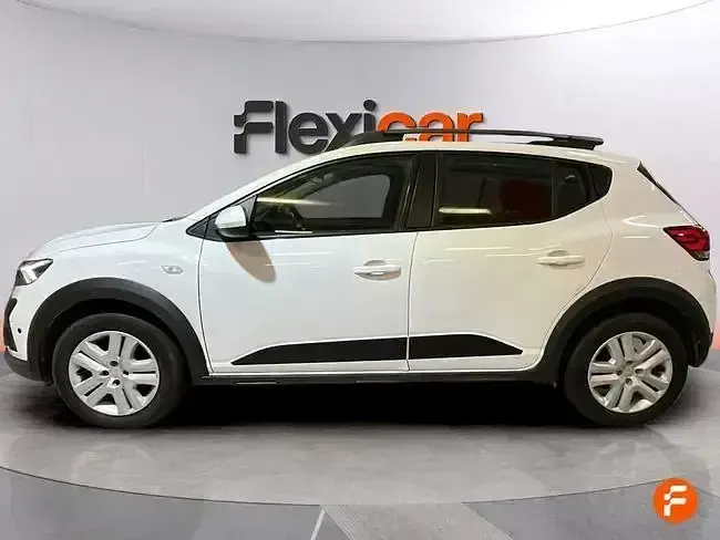 Usado Dacia Sandero Expression 101 CV (74 kW) 2024 Blanco