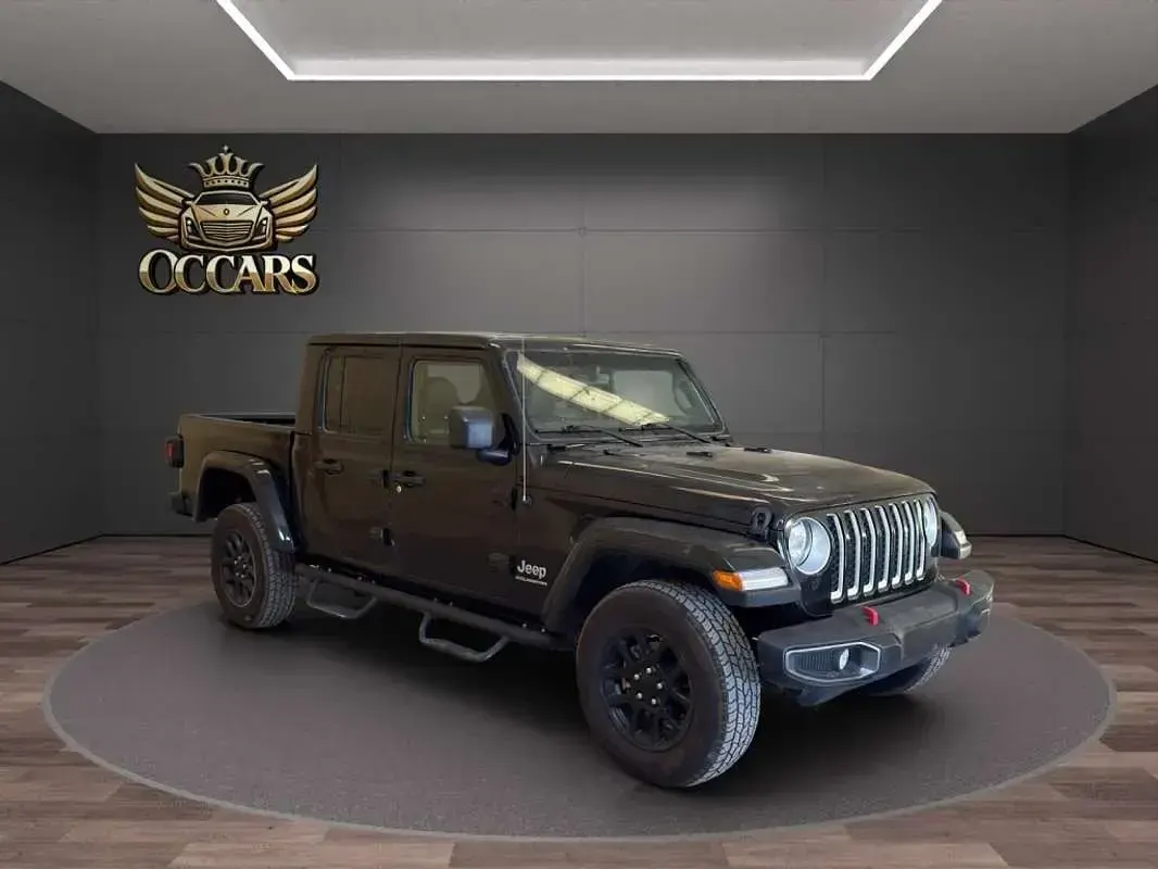 Usado Jeep Gladiator Sport 290 CV (213 kW) 2022 Negro Pickup/Camioneta