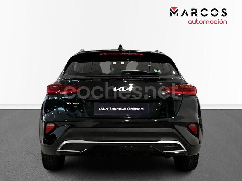 Usado Kia XCeed 100 CV (73 kW) 2024 Negro SUV