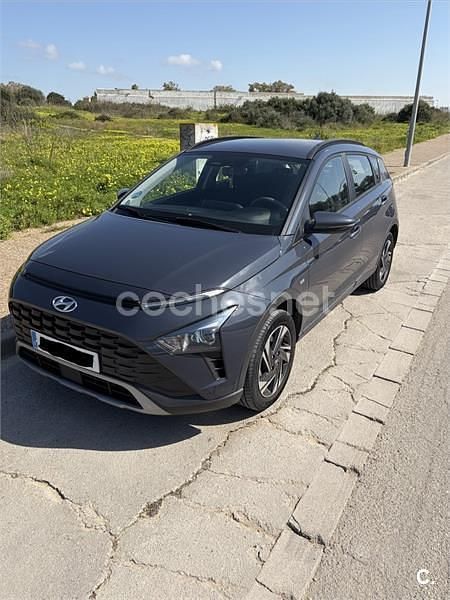 Usado Hyundai Bayon 100 CV (73 kW) 2024 Gris / plata SUV