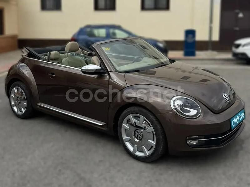 Usado VW Beetle Design 140 CV (102 kW) 2013 Marrón Utilitario