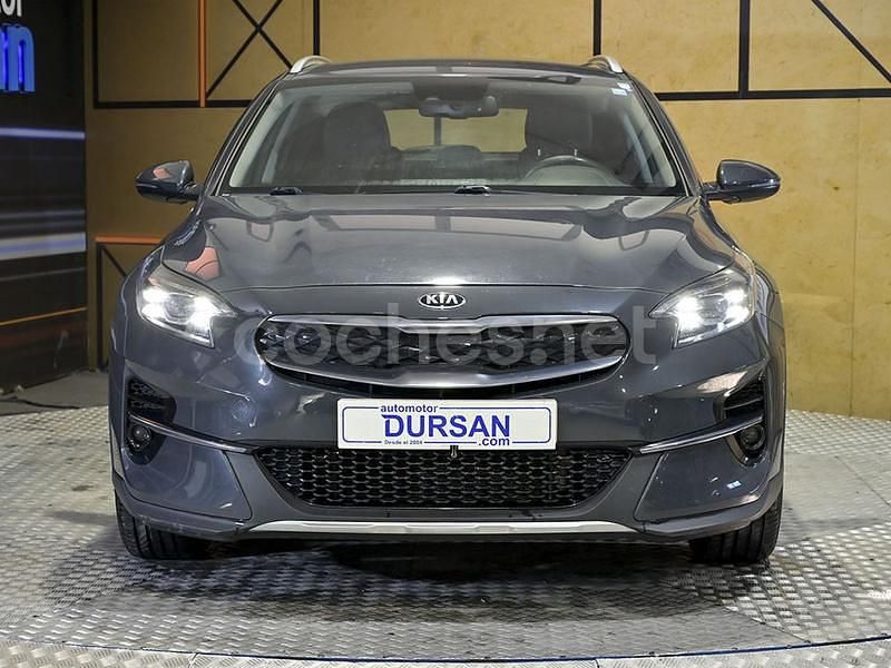 Usado Kia XCeed 141 CV (103 kW) 2021 Gris / plata SUV