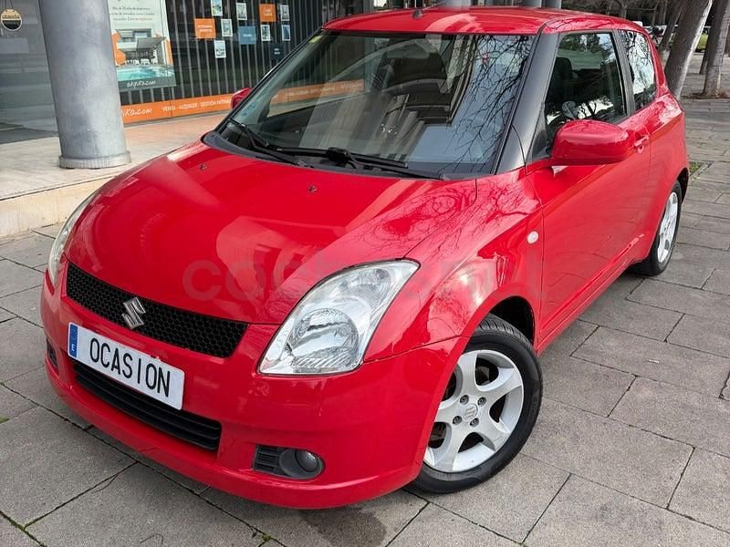 Usado Suzuki Swift GL 92 CV (67 kW) 2006 Rojo Berlina