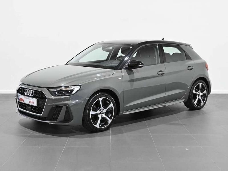 Gris / plata Usado 2021 Audi A1 Sportback Comfort Utilitario | 20.900 € (Precio justo) - Imagen 1/4